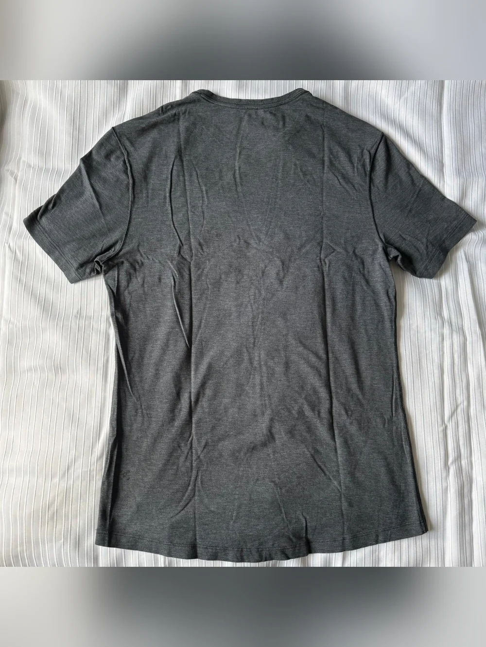 Lululemon Men's Performance Shirt - Dark Grey - Picture 2 of 8